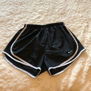NIKE DRI-FIT SHORTS 🖤